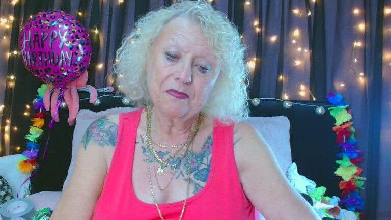 XoXMandyXoX's Streamate show and profile