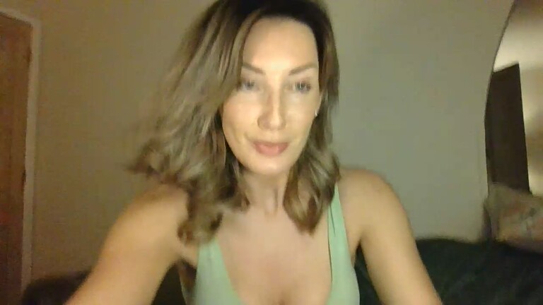 JoanieOakley21's Streamate show and profile