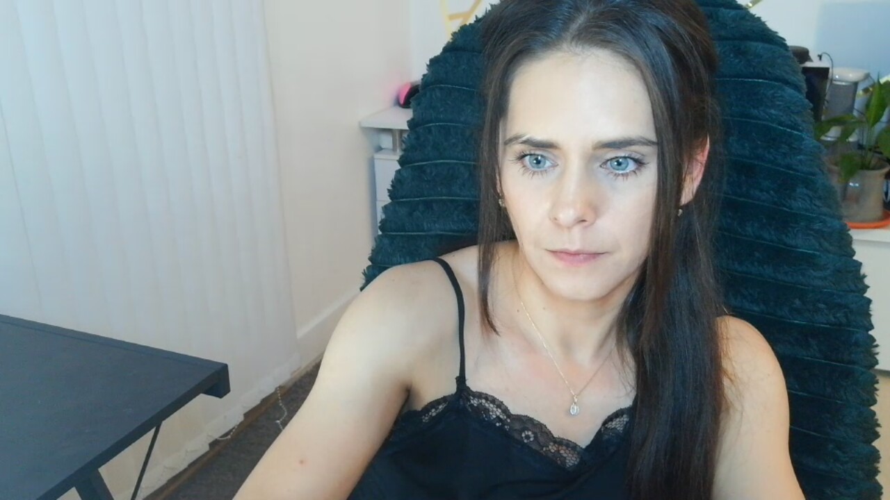 KhalessiNessyhot